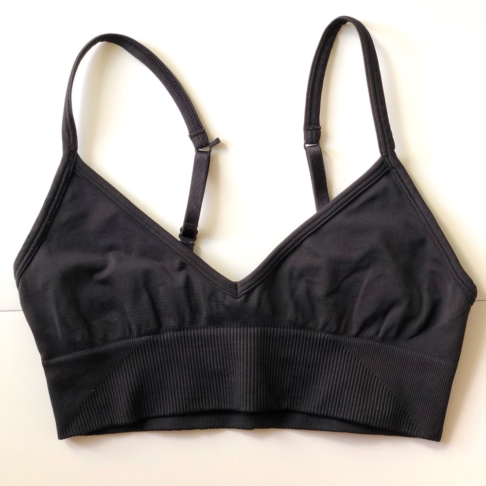 Lululemon Ebb to Street Bra II Black Size 6